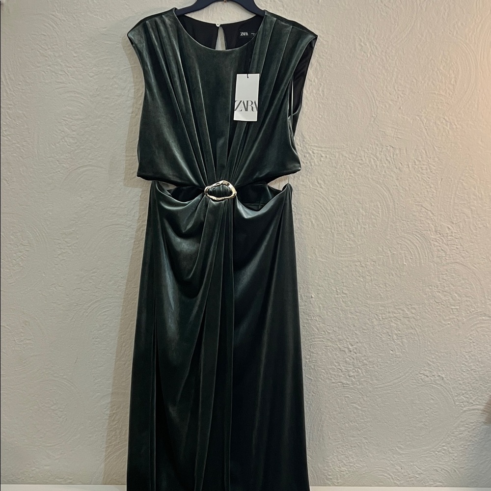 Zara Dark Green Midi Velvet Dress